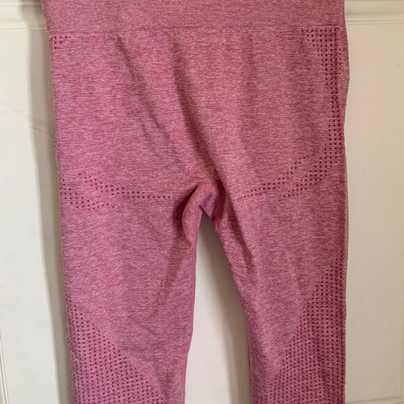 Pink Seamless Workout leggings - Picture 3 of 3